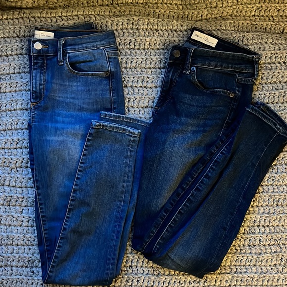 Gap Bundle of 2 Skinny Jeans